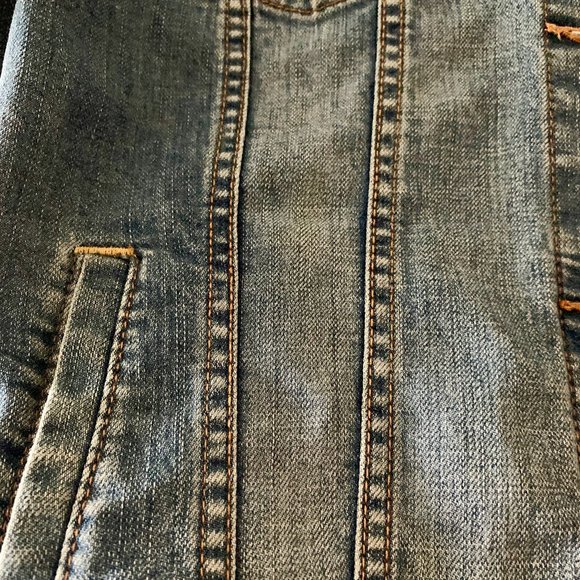 OLD NAVY Medium-Wash Jean Jacket Size L - Picture 3 of 7
